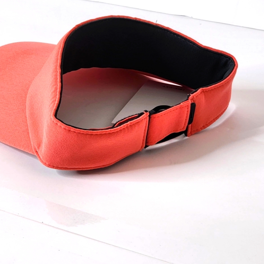 NIKE Women's Dri-Fit AeroBill Golf Visor - Picture 4 of 5